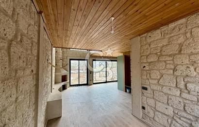 Urla Balıklıova – Çınar Konaklarında Satılık Villa