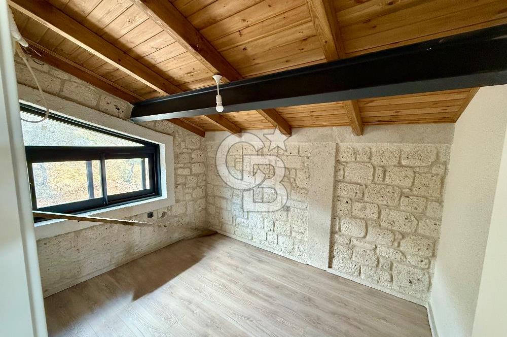 Urla Balıklıova – Çınar Konaklarında Satılık Villa