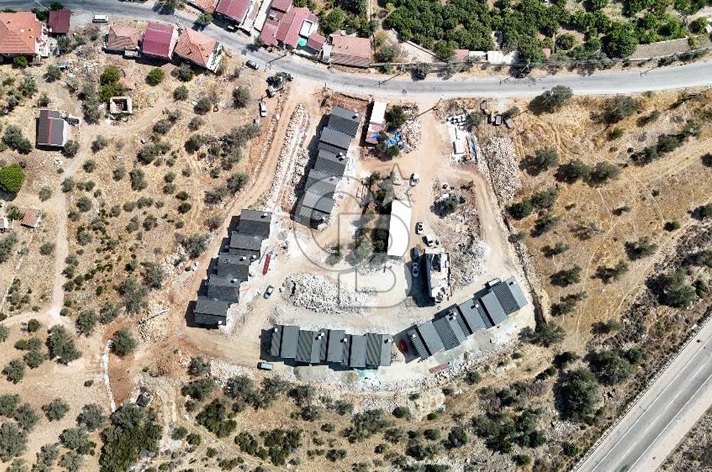 Urla Balıklıova – Çınar Konaklarında Satılık Villa