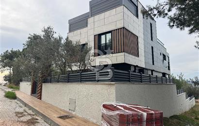 ÇANAKKALE GÜZELYALI TAM MÜSTAKİL YAPIM AŞAMASINDA 4+1 VİLLA 
