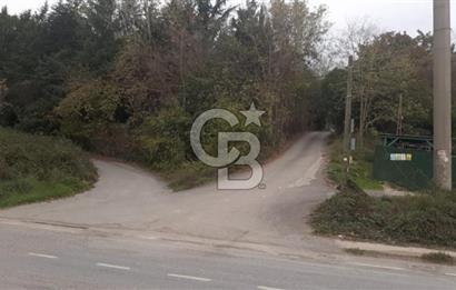 Çekmeköy Sırapınarda Üçkat Villa İmarlı Arsa