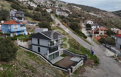 Dikili Çandarlı'da Müstakil Tripleks 3+2 Villa