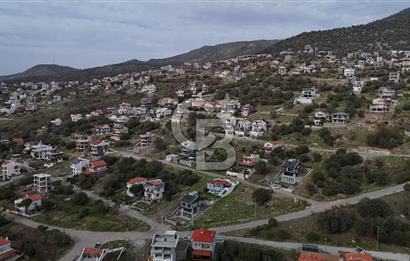 Dikili Çandarlı'da Müstakil Tripleks 3+2 Villa