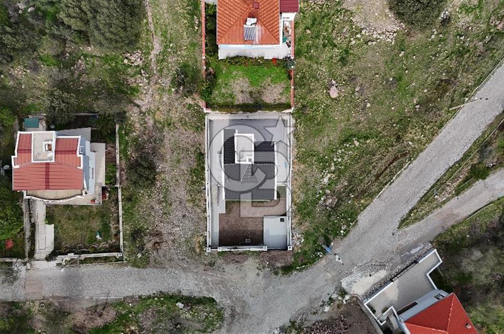 Dikili Çandarlı'da Müstakil Tripleks 3+2 Villa