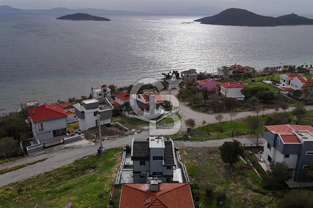 Dikili Çandarlı'da Müstakil Tripleks 3+2 Villa