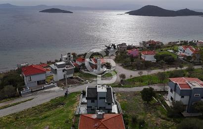 Dikili Çandarlı'da Müstakil Tripleks 3+2 Villa