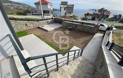 Dikili Çandarlı'da Müstakil Tripleks 3+2 Villa