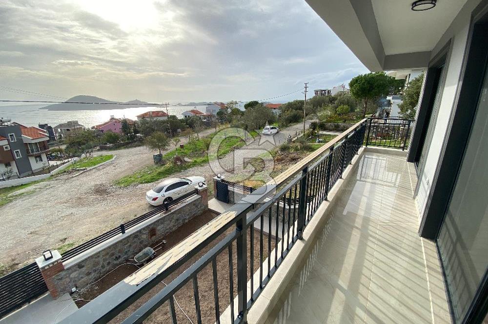 Dikili Çandarlı'da Müstakil Tripleks 3+2 Villa