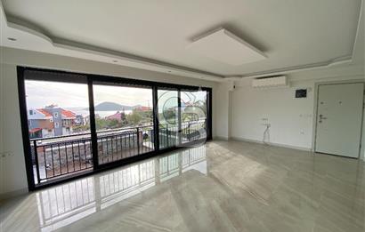 Dikili Çandarlı'da Müstakil Tripleks 3+2 Villa