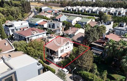 İzmir Bornova Forum AVM Yakını 4+1 Tripleks Müstakil Villa