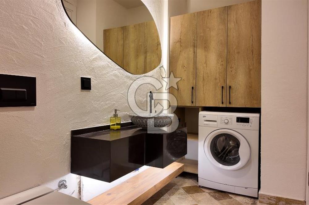 Çeşme Alaçatı Port Satılık Ters Dubleks Full Eşyalı 2+1 Villa