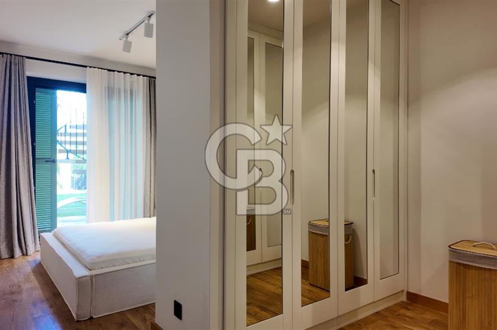 Çeşme Alaçatı Port Satılık Ters Dubleks Full Eşyalı 2+1 Villa