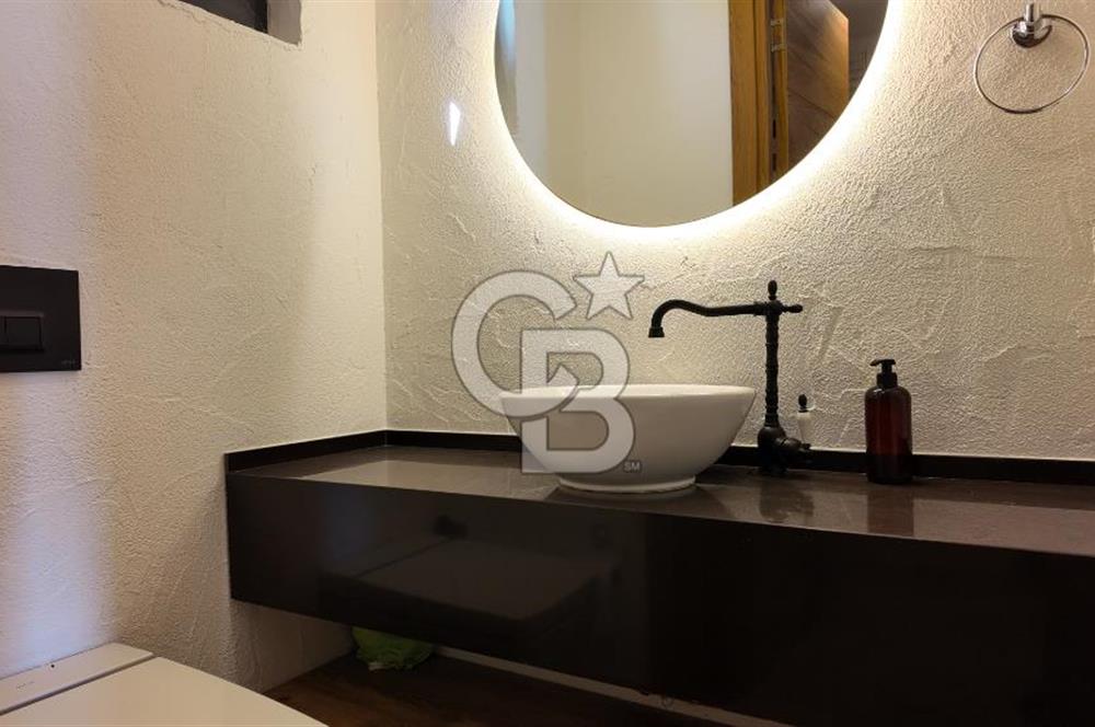 Çeşme Alaçatı Port Satılık Ters Dubleks Full Eşyalı 2+1 Villa