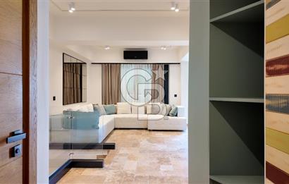 Çeşme Alaçatı Port Satılık Ters Dubleks Full Eşyalı 2+1 Villa