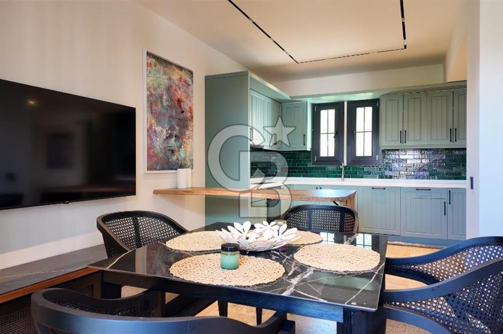 Çeşme Alaçatı Port Satılık Ters Dubleks Full Eşyalı 2+1 Villa