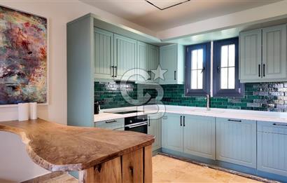 Çeşme Alaçatı Port Satılık Ters Dubleks Full Eşyalı 2+1 Villa