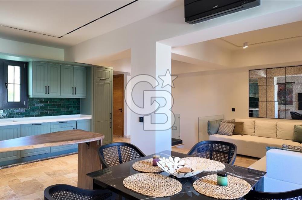 Çeşme Alaçatı Port Satılık Ters Dubleks Full Eşyalı 2+1 Villa