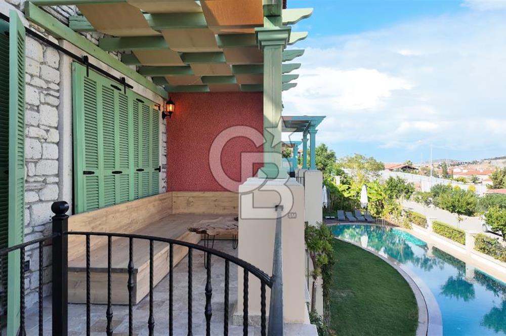 Çeşme Alaçatı Port Satılık Ters Dubleks Full Eşyalı 2+1 Villa