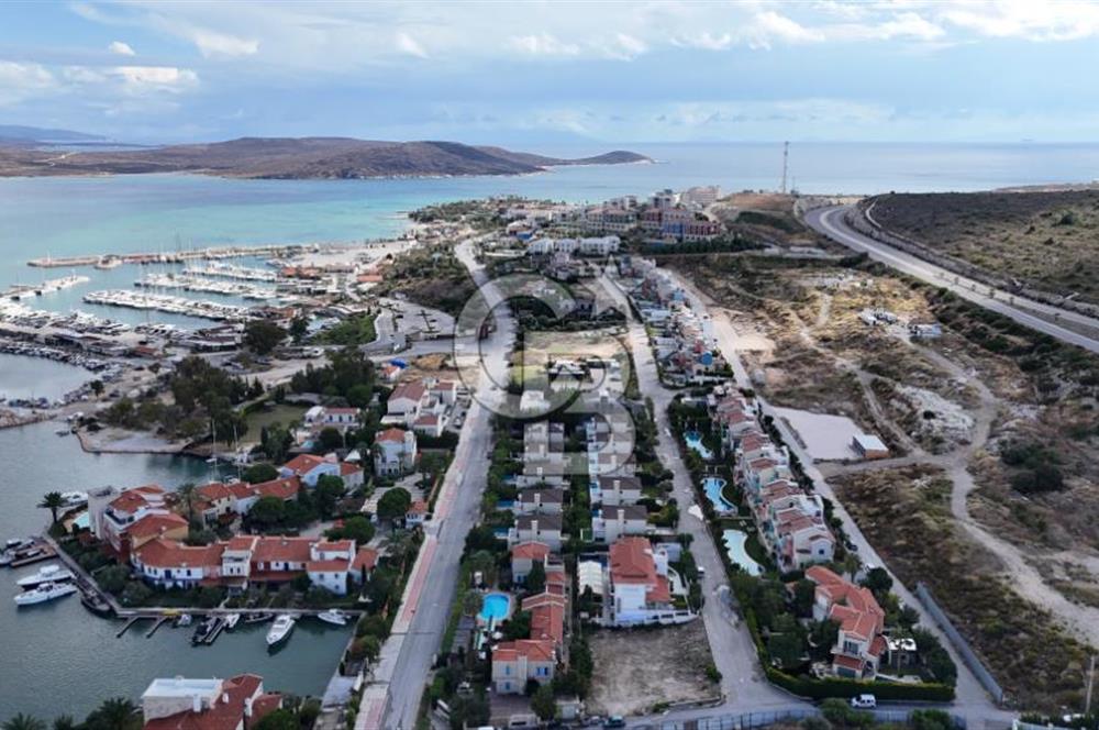 Çeşme Alaçatı Port Satılık Ters Dubleks Full Eşyalı 2+1 Villa