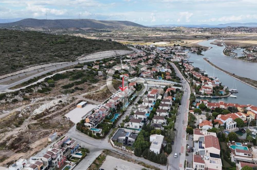 Çeşme Alaçatı Port Satılık Ters Dubleks Full Eşyalı 2+1 Villa