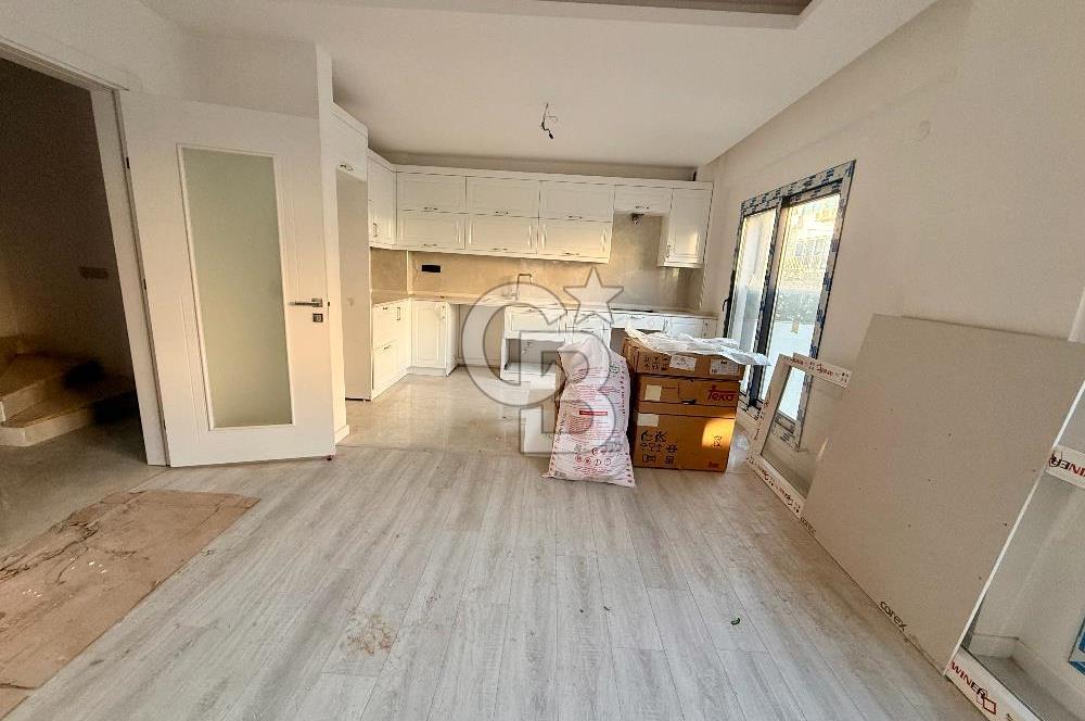 YAVUZ CADDESİ YAKINI SATILIK SIFIR GENİŞ TRIPLEKS 4+1 VİLLA