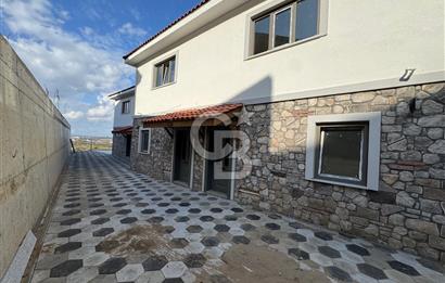 ÇANAKKALE MERKEZ SARAYCIK TRİPLEKS OTURUMA HAZIR 4+1 VİLLA