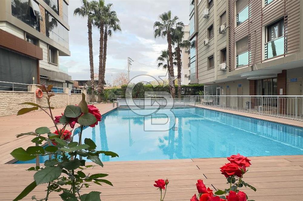 İZMİR MAVİŞEHİR HAVUZLU GÜVENLİKLİ SİTE’DE SATILIK 1+1 ŞIK DAİRE