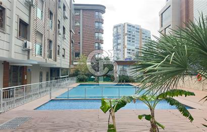 İZMİR MAVİŞEHİR HAVUZLU GÜVENLİKLİ SİTE’DE SATILIK 1+1 ŞIK DAİRE