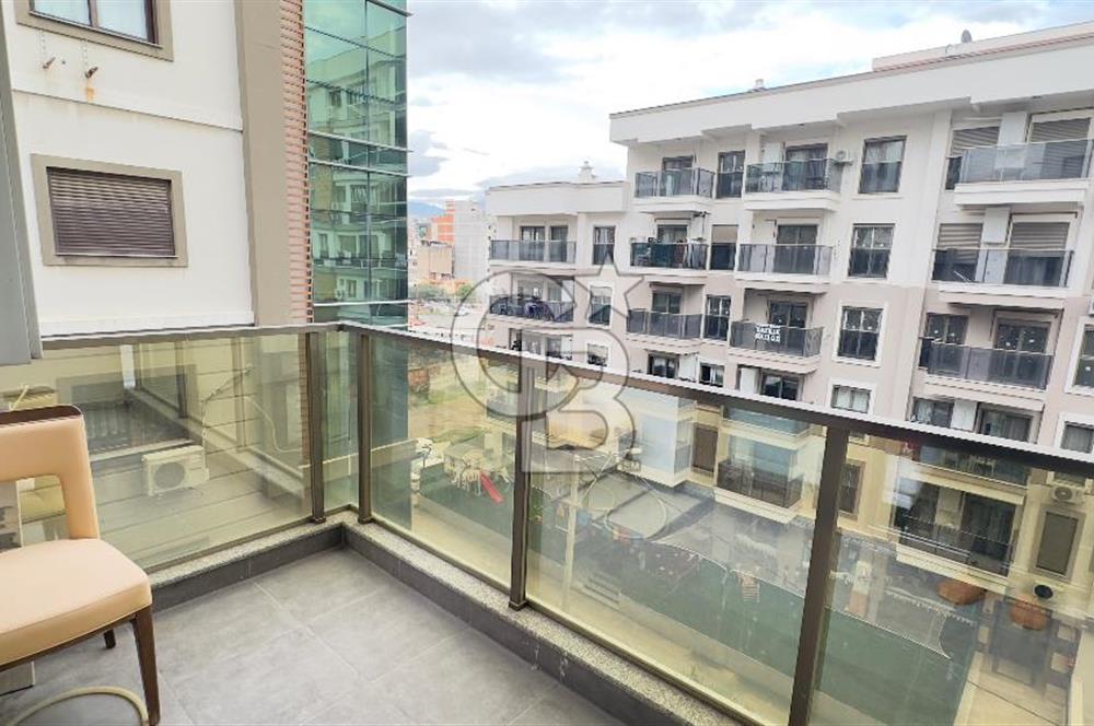 İZMİR MAVİŞEHİR HAVUZLU GÜVENLİKLİ SİTE’DE SATILIK 1+1 ŞIK DAİRE