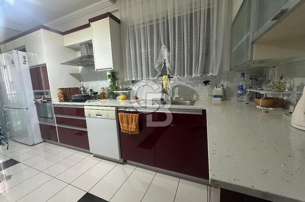 Karşıyaka Bostanlı da Satılık 3+1 Satılık Daire