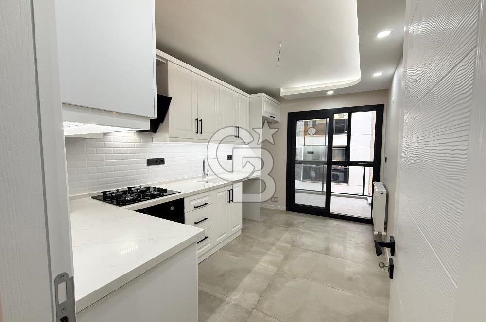 Güzelyalı’nın Kalbinde, Metroya Yürüme Mesafesinde Komple Yenilenmiş 3+1 Daire