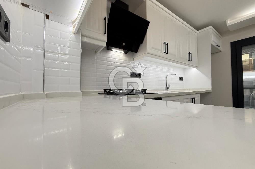 Güzelyalı’nın Kalbinde, Metroya Yürüme Mesafesinde Komple Yenilenmiş 3+1 Daire