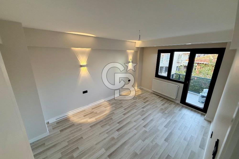 Güzelyalı’nın Kalbinde, Metroya Yürüme Mesafesinde Komple Yenilenmiş 3+1 Daire