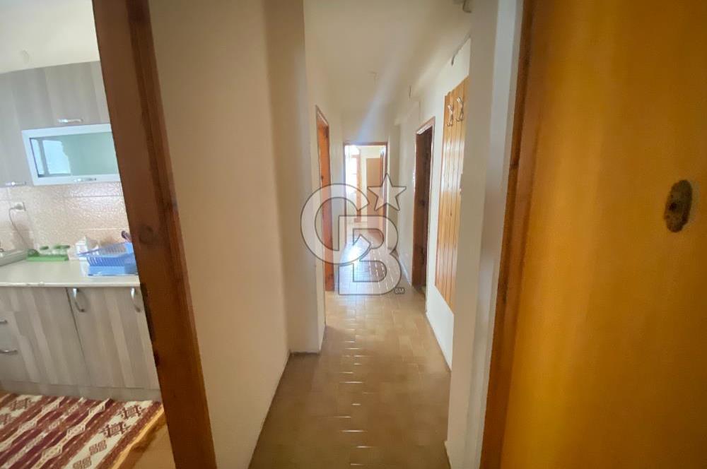 AKÇAY'DA KORDONA 300 MT EŞYALI AYRI MUTFAKLI ARA KAT DAİRE