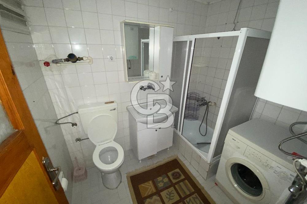 AKÇAY'DA KORDONA 300 MT EŞYALI AYRI MUTFAKLI ARA KAT DAİRE