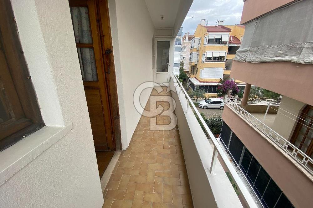 AKÇAY'DA KORDONA 300 MT EŞYALI AYRI MUTFAKLI ARA KAT DAİRE