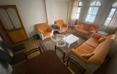 AKÇAY'DA KORDONA 300 MT EŞYALI AYRI MUTFAKLI ARA KAT DAİRE