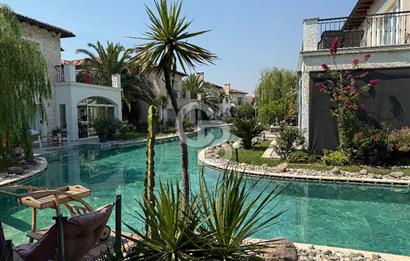 SASALI SU EVLERİ SİTESİNDE BÜYÜK TİP 6+1 EKSTRALI DUBLEKS VİLLA