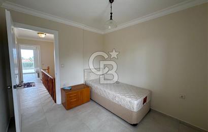 Çeşme Alaçatı`da Havuzlu Site İçerisinde 3+1 Satılık Villa