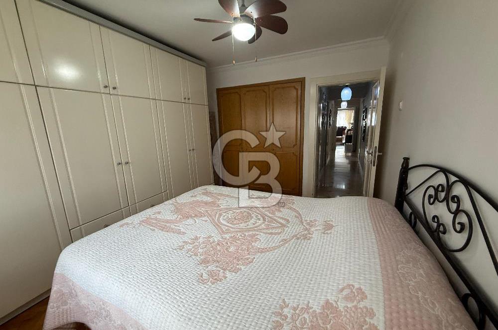 Karşıyaka Bostanlı Muhteşem Lokasyonda Satılık Lux 4+1 Daire