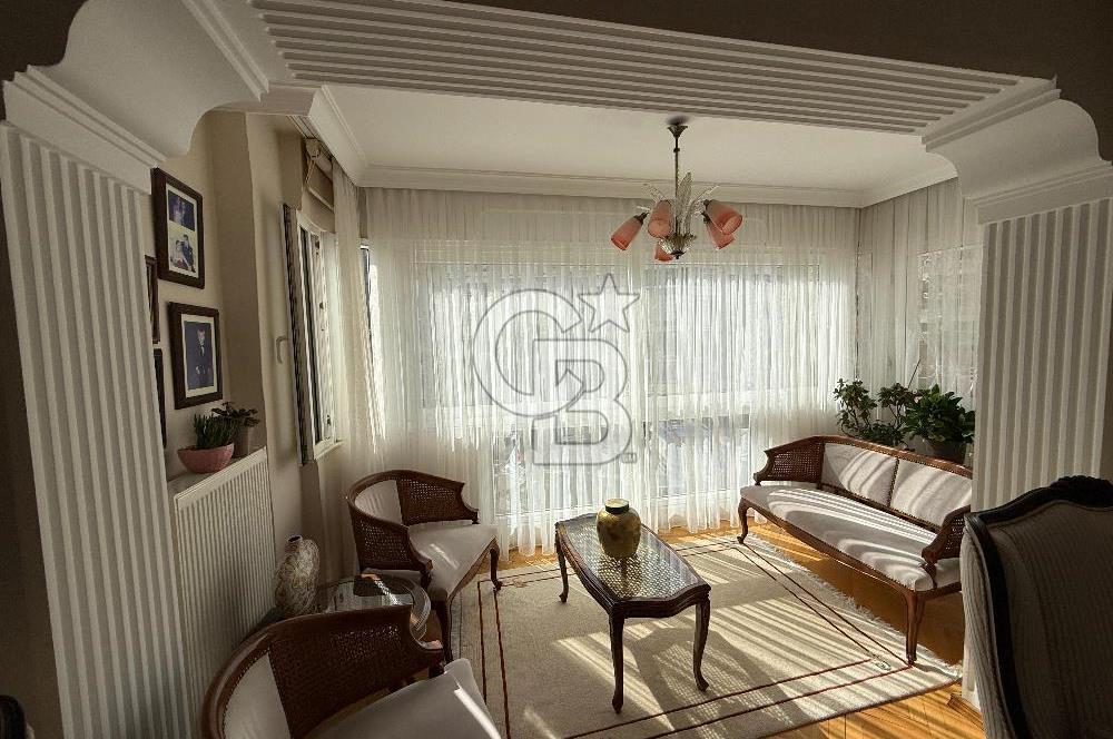 Karşıyaka Bostanlı Muhteşem Lokasyonda Satılık Lux 4+1 Daire