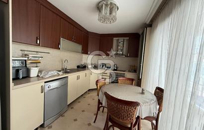 Karşıyaka Bostanlı Muhteşem Lokasyonda Satılık Lux 4+1 Daire