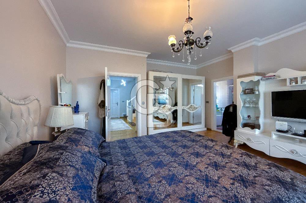 Bahçeşehir Yeşil Vadi Villaları Satılık 5+2 Villa