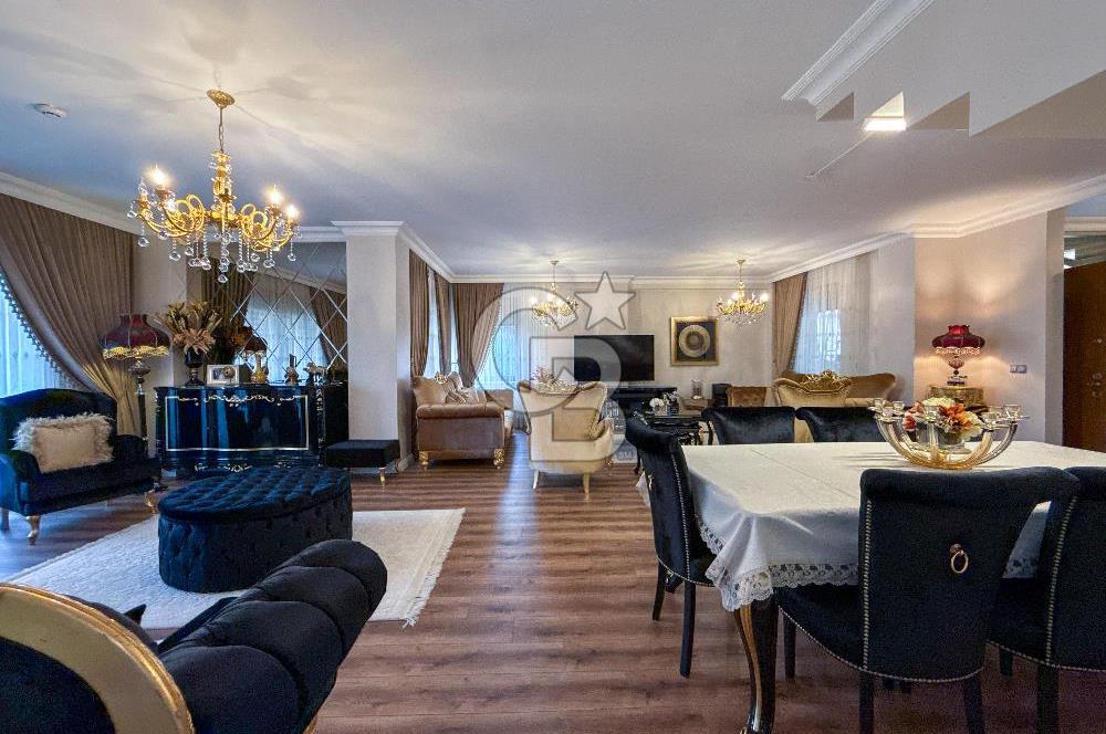 Bahçeşehir Yeşil Vadi Villaları Satılık 5+2 Villa