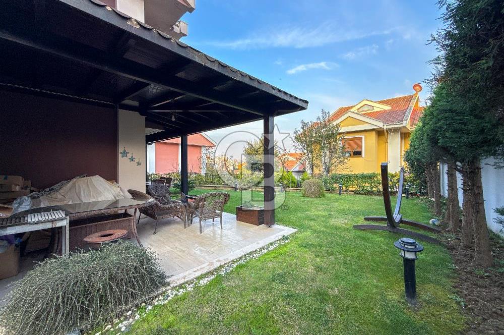 Bahçeşehir Yeşil Vadi Villaları Satılık 5+2 Villa