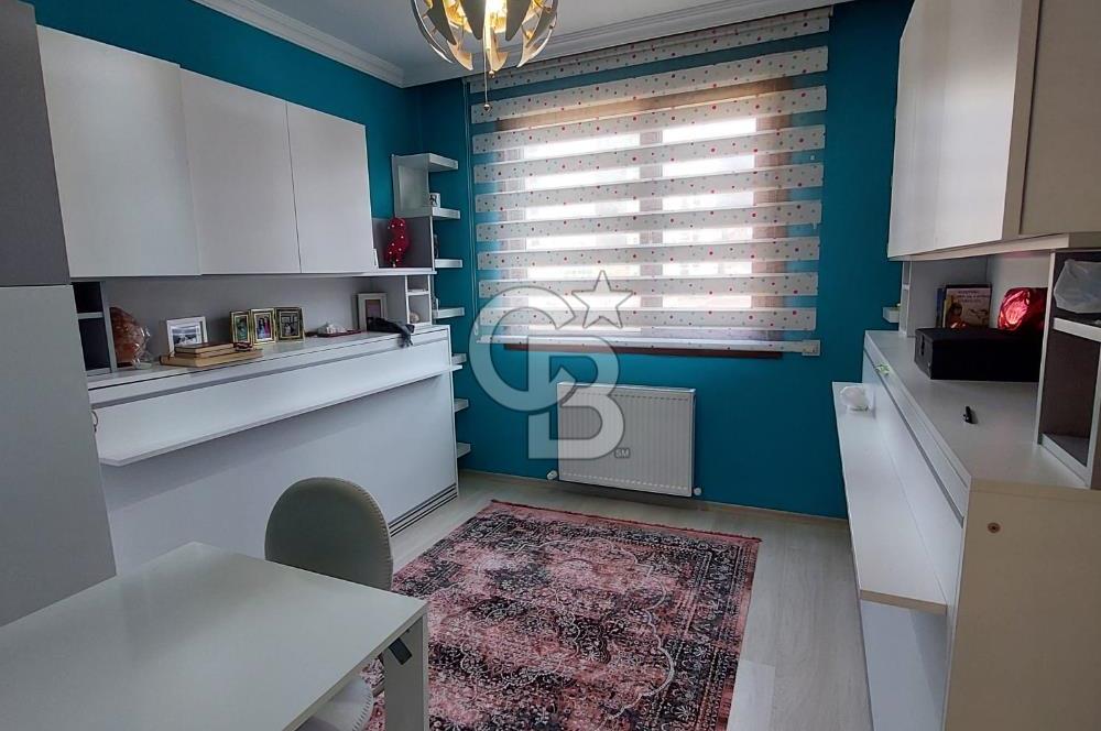 KARTAL'DA SİTE İÇERİSİNDE EBEVEYN BANYOLU SATILIK 3+1 DAİRE