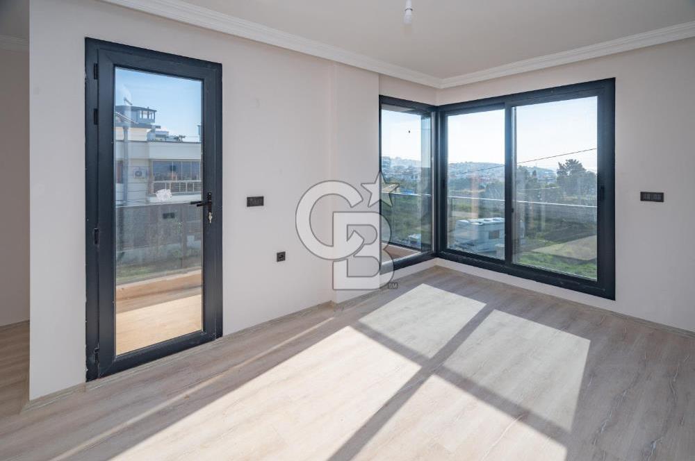 Ebeveyn Banyolu 4+1 Luks Ikiz Villa