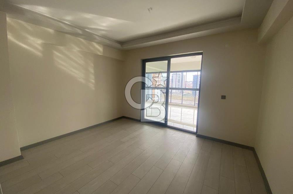 PREMIUM 4+1 LÜKS DAİRE 53 m² TERAS BALKONLU **