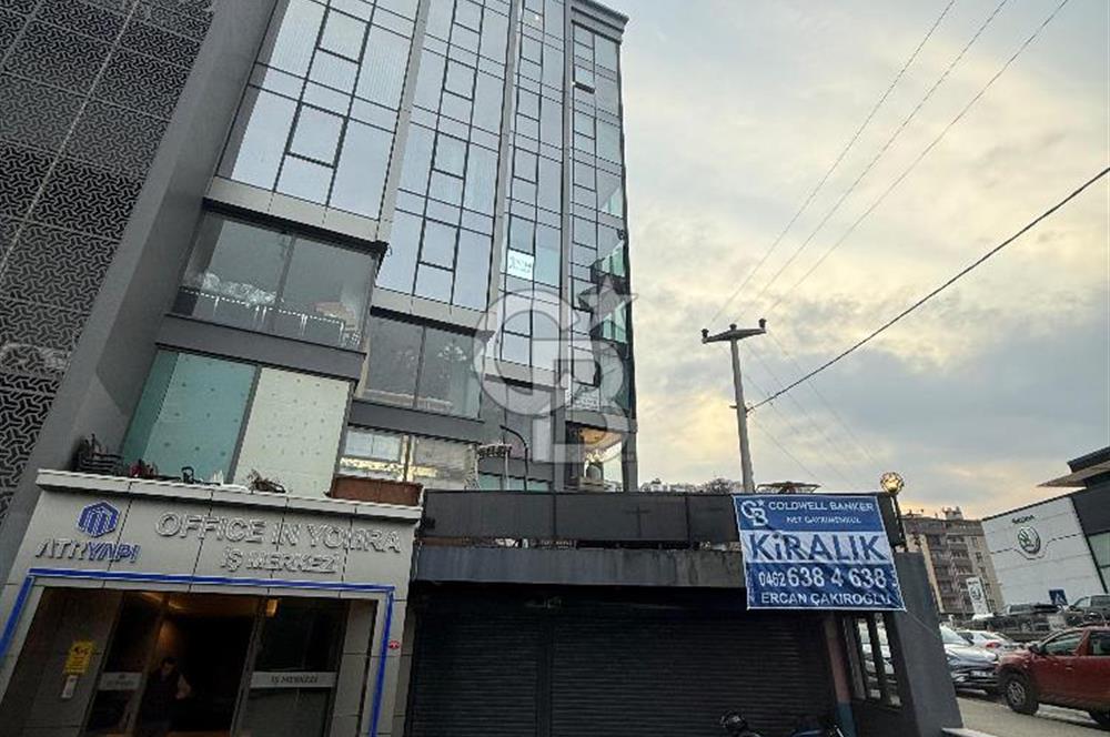 YOMRA MERKEZDE CANLI KONUMDA İŞ MERKEZİ İÇERİSİNDE 200 M² DÜKKAN FIRSATI 