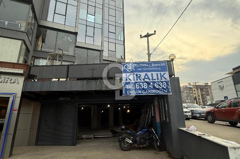 YOMRA MERKEZDE CANLI KONUMDA İŞ MERKEZİ İÇERİSİNDE 200 M² DÜKKAN FIRSATI 
